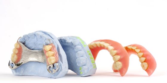 how much do dentures cost